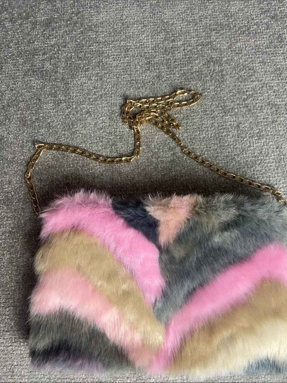 N/A furry bag